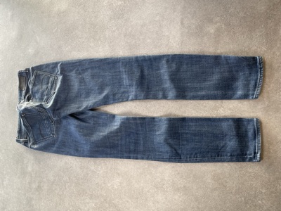 Jean brut bleu foncé